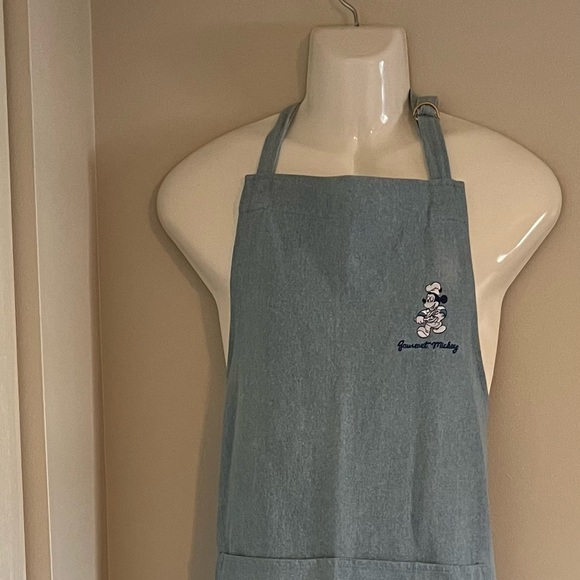 Vintage BBQ Gourmet Chef Mickey Disney Apron Size: OS MSRP: $128 - Picture 2 of 7